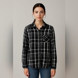 Woolrich Womens Black and White Button-Up Flannel Size Medium